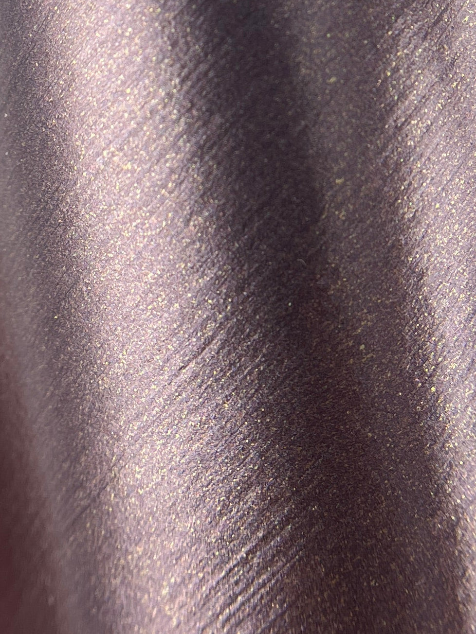 Color 542003-27 Dark Mauve Gold